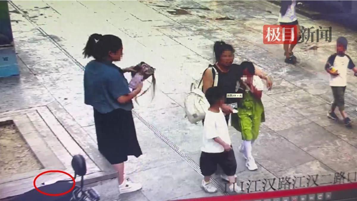 安徽游客来汉遗失手机，民警迅速帮她找回