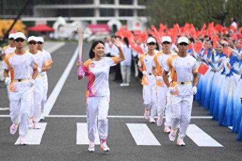 杭州亚运会｜有梦想谁都了不起——亚运会火炬手的追梦与坚守
