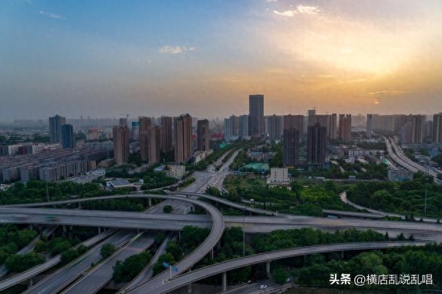 为何陕西省咸阳市如此疯狂造城，激进狂奔的咸阳与咸阳市城市格局