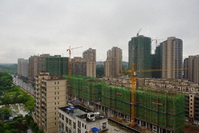 为何江西省宜春市如此疯狂造城，激进狂奔的宜春与宜春市城市格局