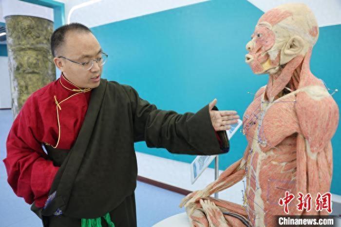 中国首个藏医人体生命科学馆在青海开馆