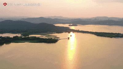 南京玄武湖、徐州云龙湖……若评选城市里最美好的那片湖，你的提名是？