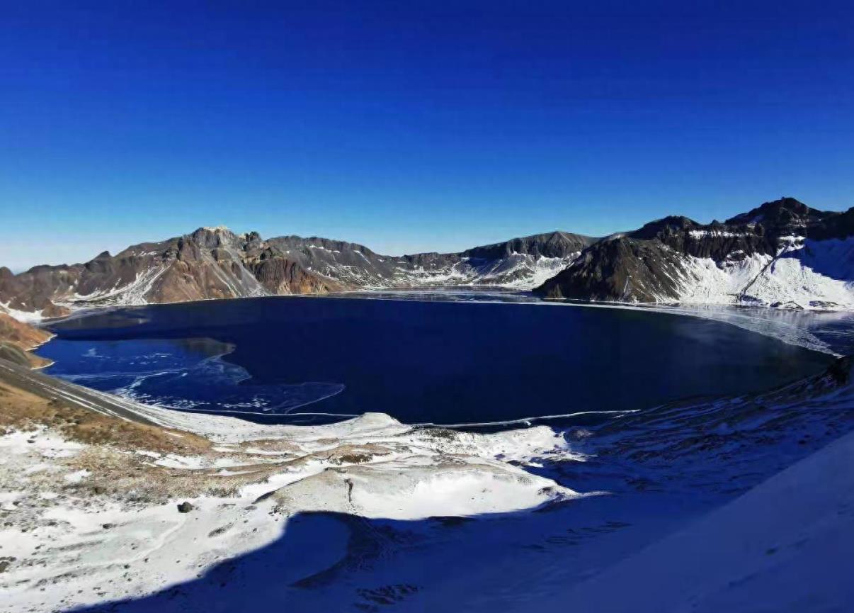 我国十大最美湖泊，比不出第一！有个活火山湖，少有人能一睹真颜