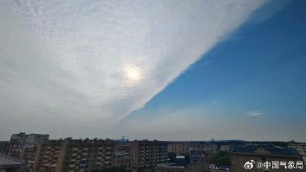 天空为何会形成奇特的锋面云？