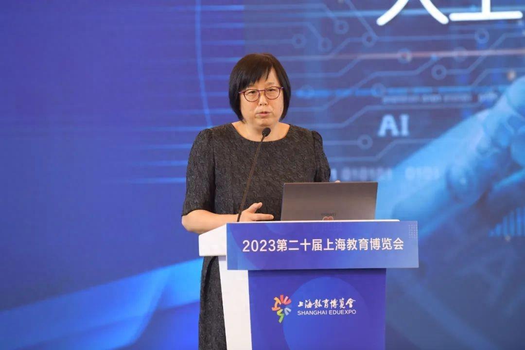 上海师大校长袁雯：人工智能时代，教育之“适变”“自变”与“不变”
